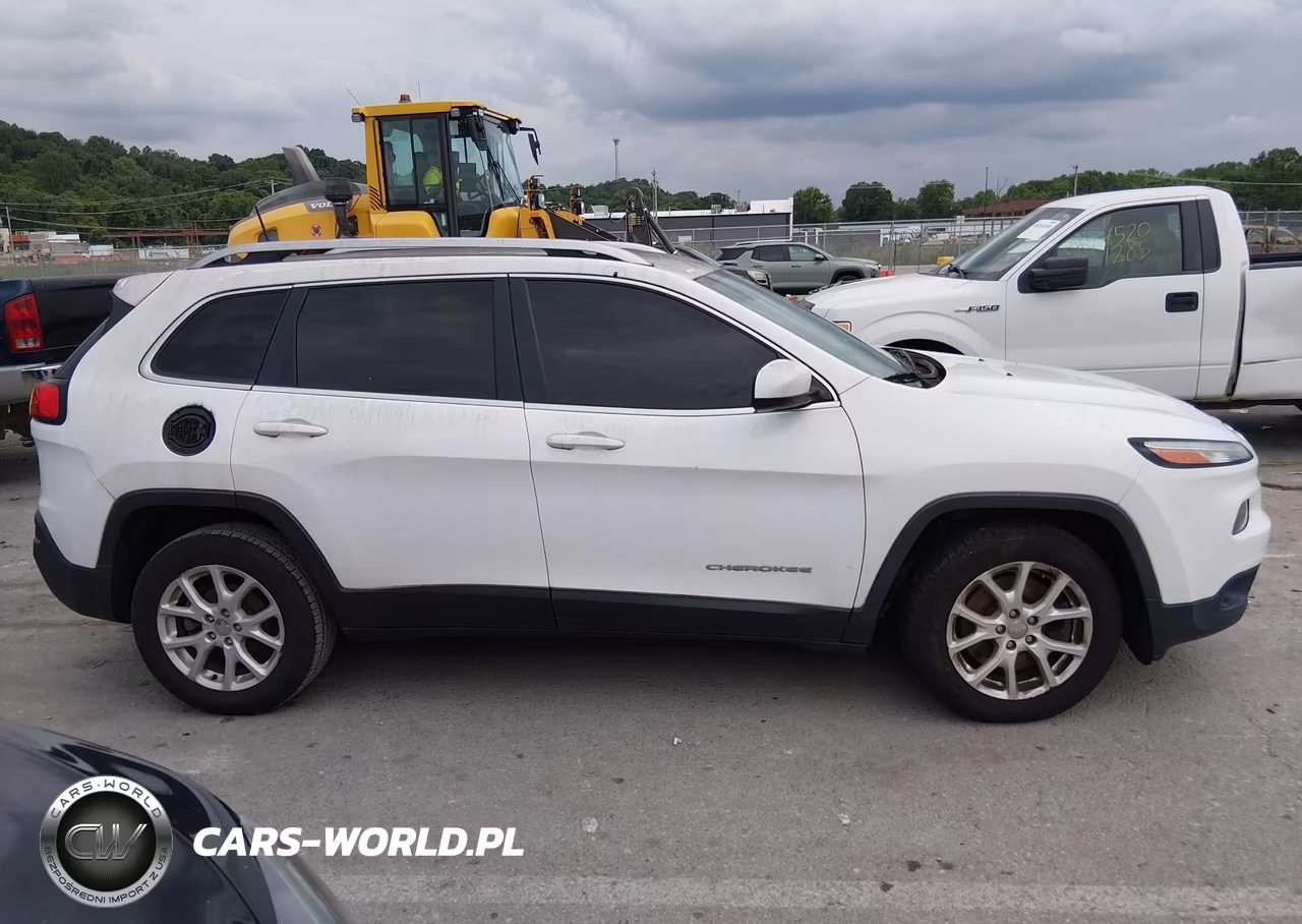 2016 Jeep Cherokee Latitude VIN:1C4PJLCB7GW178005 - 13