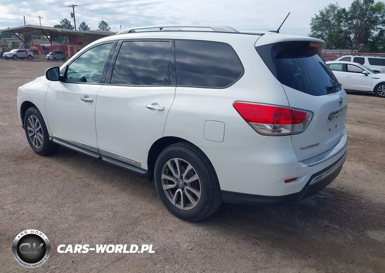 2014 Nissan Pathfinder VIN:5N1AR2MN2EC629319 - 3