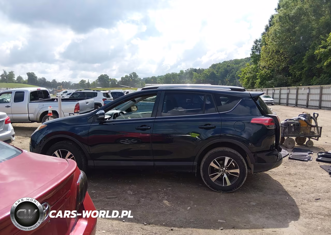 2017 Toyota Rav4 Xle VIN:JTMRFREV6HD213697 - 15