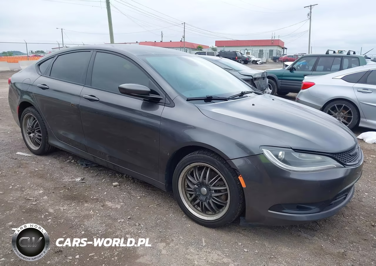2015 Chrysler 200 S – zdjęcie 1 z 11