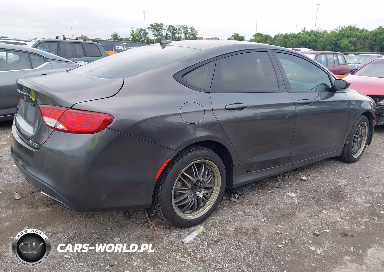 2015 Chrysler 200 S VIN:1C3CCCDG9FN615658 - 4