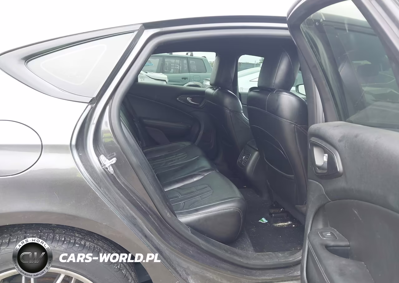 2015 Chrysler 200 S VIN:1C3CCCDG9FN615658 - 8