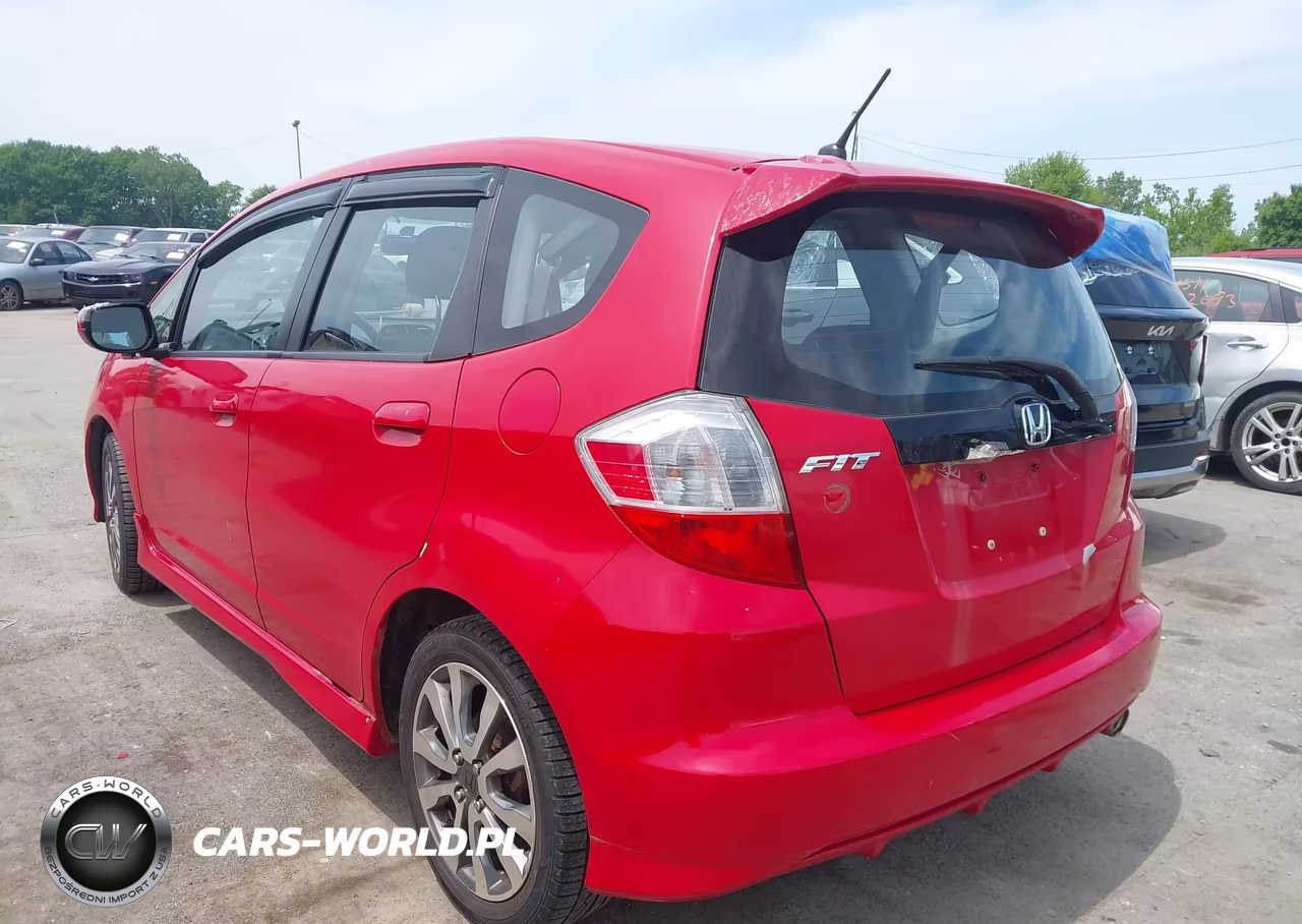 2012 Honda Fit Sport VIN:JHMGE8G52CC022597 - 3