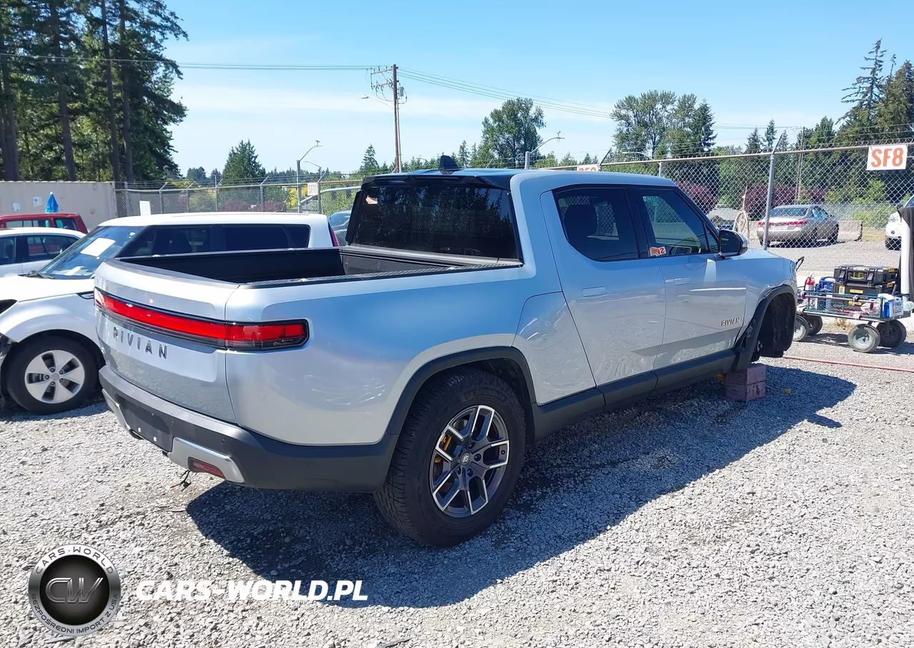 2023 Rivian R1T Adventure Quad Motor Large Pack VIN:7FCTGAAA7PN019478 - 4