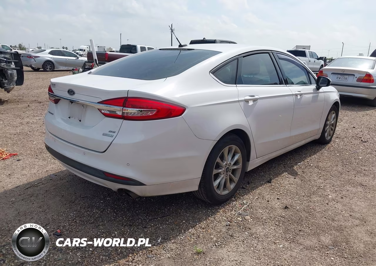 2017 Ford Fusion Se VIN:3FA6P0HD6HR252169 - 4