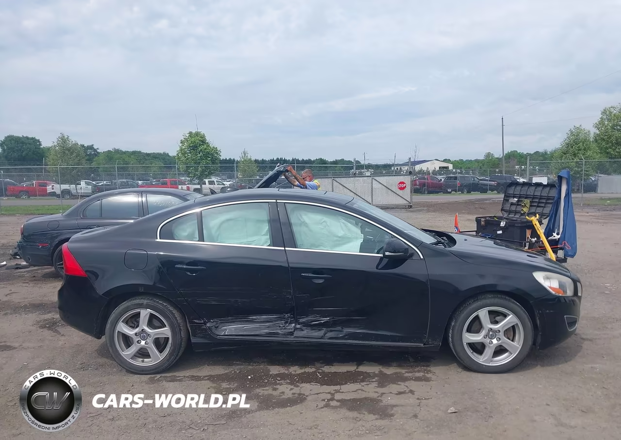 2012 Volvo S60 T5 VIN:YV1622FS2C2037160 - 13