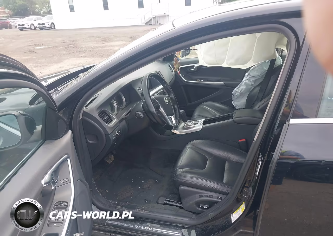 2012 Volvo S60 T5 VIN:YV1622FS2C2037160 - 5