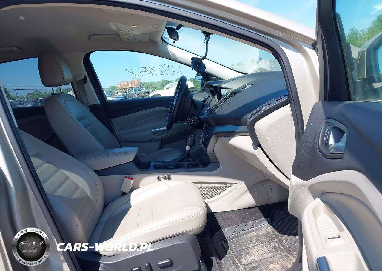 2017 Ford Escape Se VIN:1FMCU0GD5HUA87386 - 5