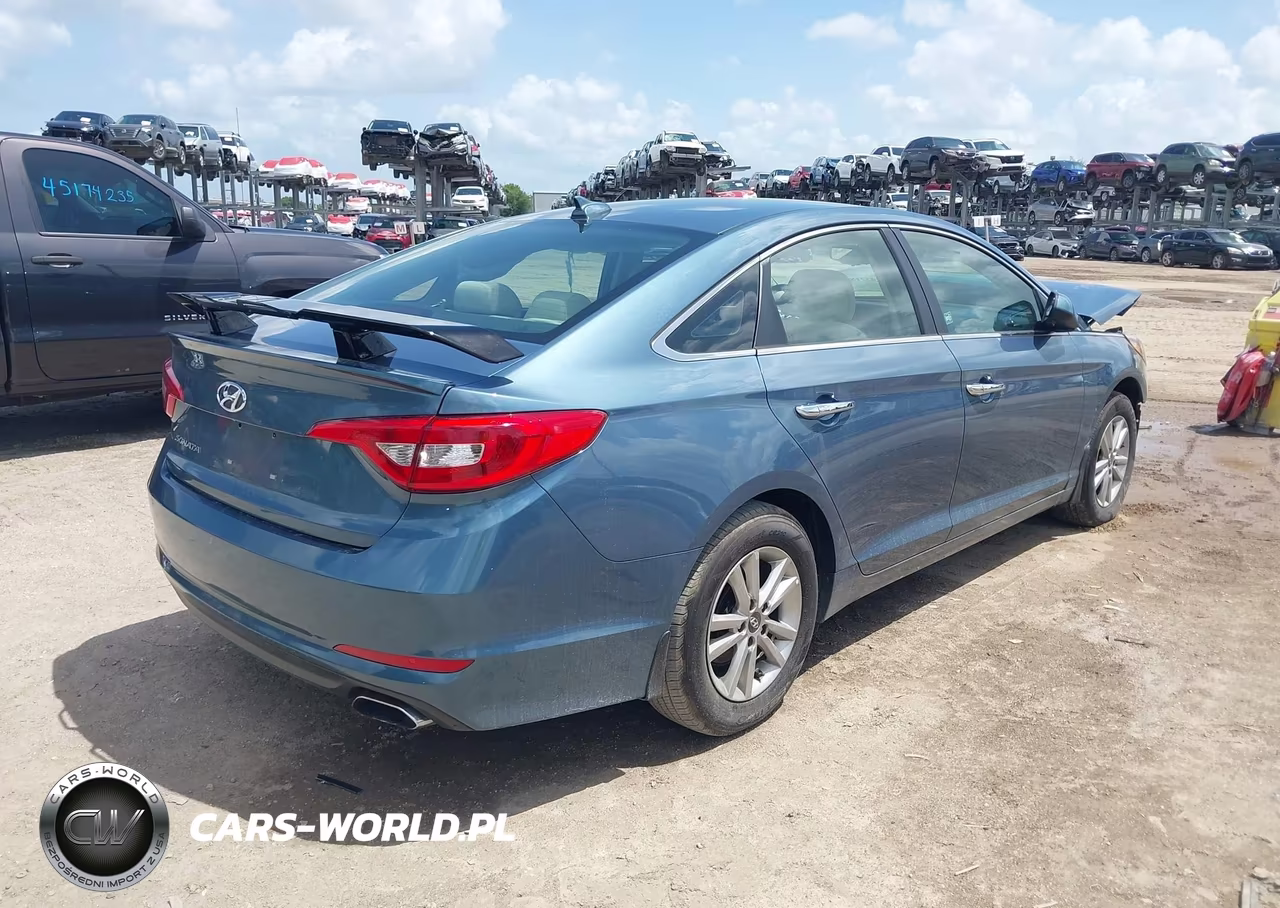 2017 Hyundai Sonata Se VIN:5NPE24AFXHH581807 - 4