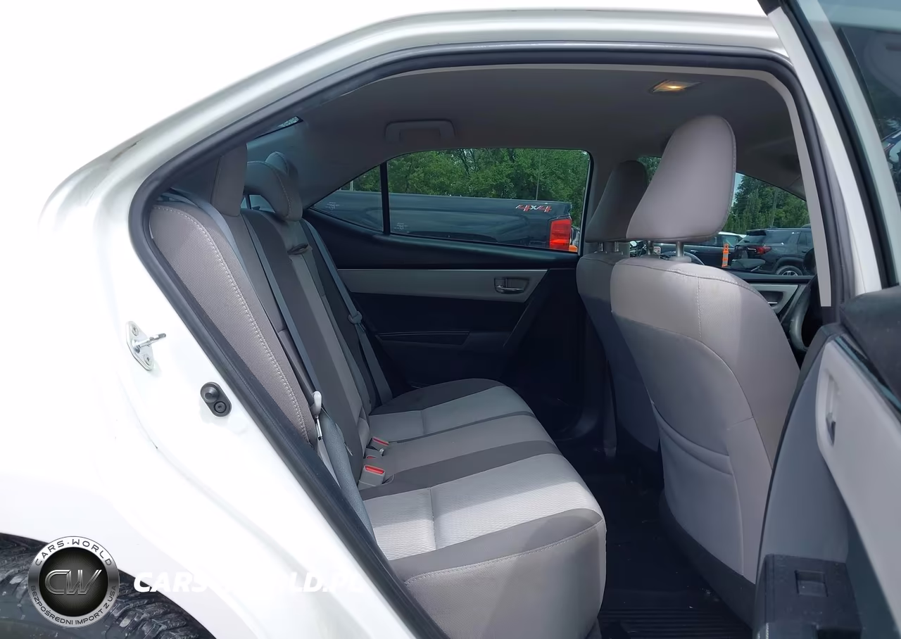 2017 Toyota Corolla Le VIN:2T1BURHE5HC892894 - 8