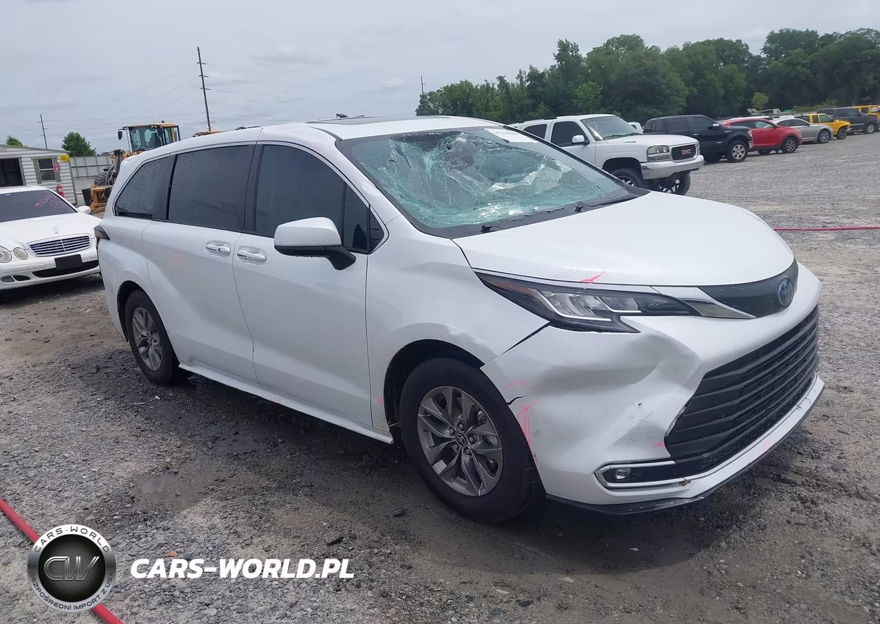 2023 Toyota Sienna Xle – zdjęcie 1 z 16