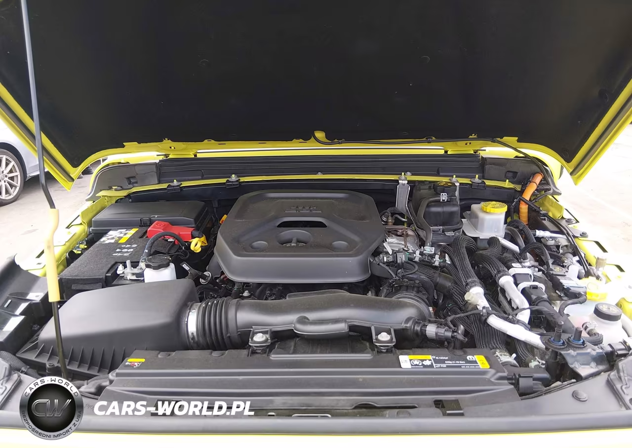 2023 Jeep Wrangler 4Xe Sahara 4X4 VIN:1C4JJXP66PW555658 - 10