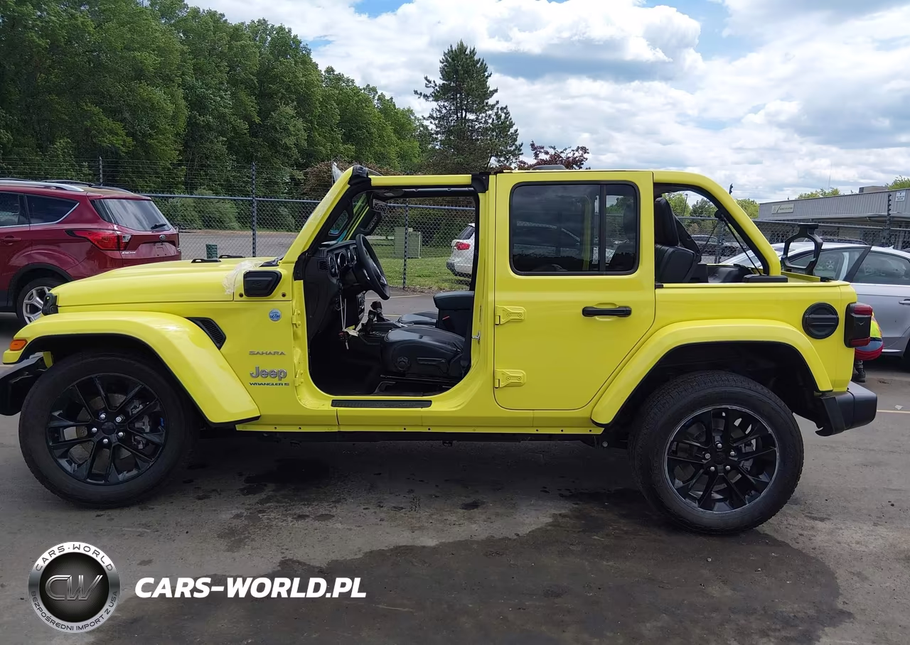 2023 Jeep Wrangler 4Xe Sahara 4X4 VIN:1C4JJXP66PW555658 - 15