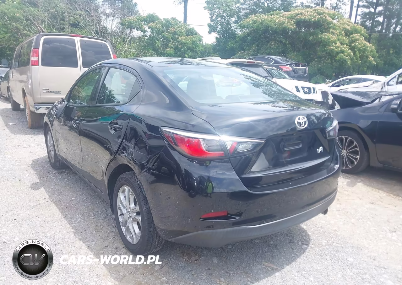 2018 Toyota Yaris Ia VIN:3MYDLBYV9JY302335 - 3