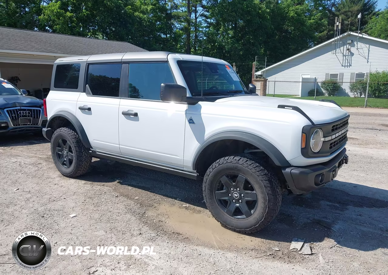 2023 Ford Bronco Black Diamond – zdjęcie 1 z 17