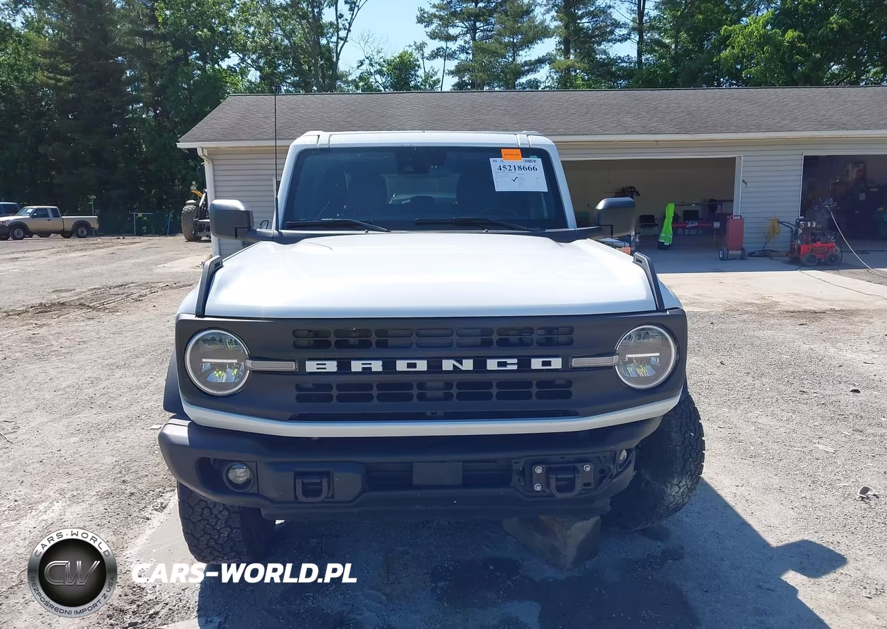 2023 Ford Bronco Black Diamond VIN:1FMEE5DH8PLB07029 - 13