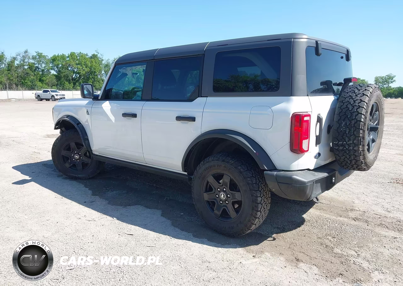 2023 Ford Bronco Black Diamond VIN:1FMEE5DH8PLB07029 - 3