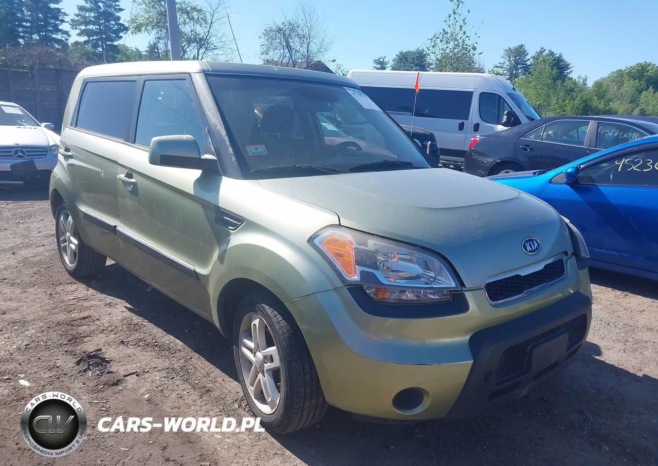 2011 Kia Soul +