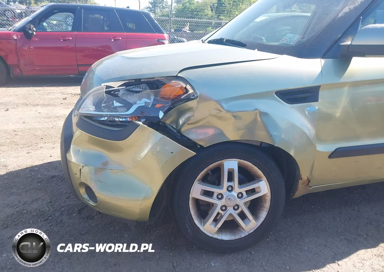 2011 Kia Soul + VIN:KNDJT2A26B7225895 - 6