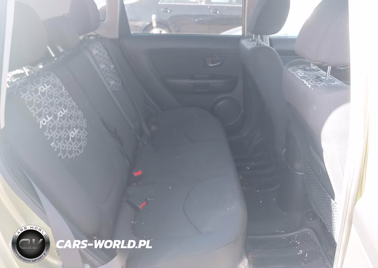 2011 Kia Soul + VIN:KNDJT2A26B7225895 - 8