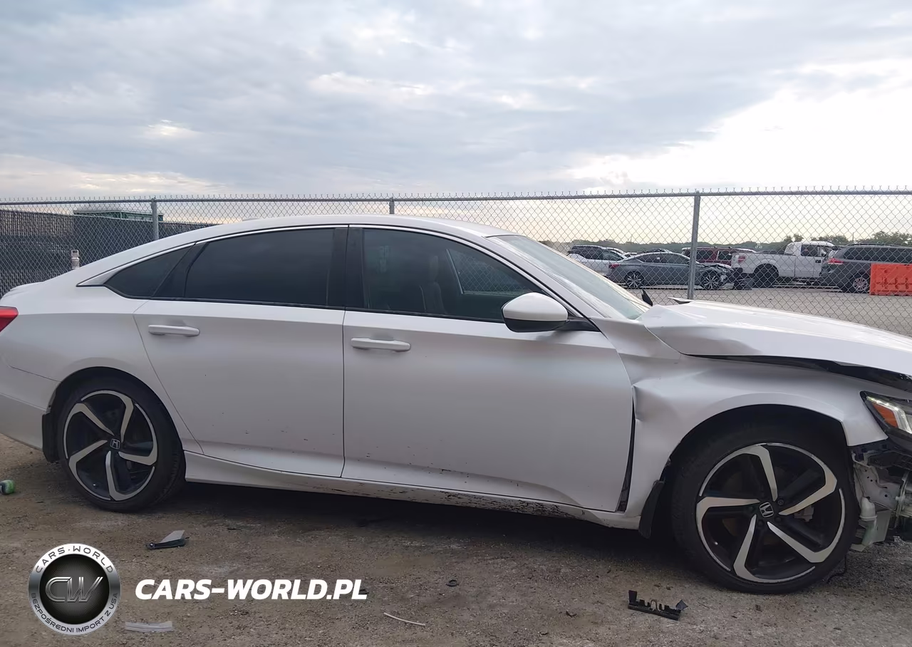 2018 Honda Accord Sport VIN:1HGCV1F38JA175373 - 13
