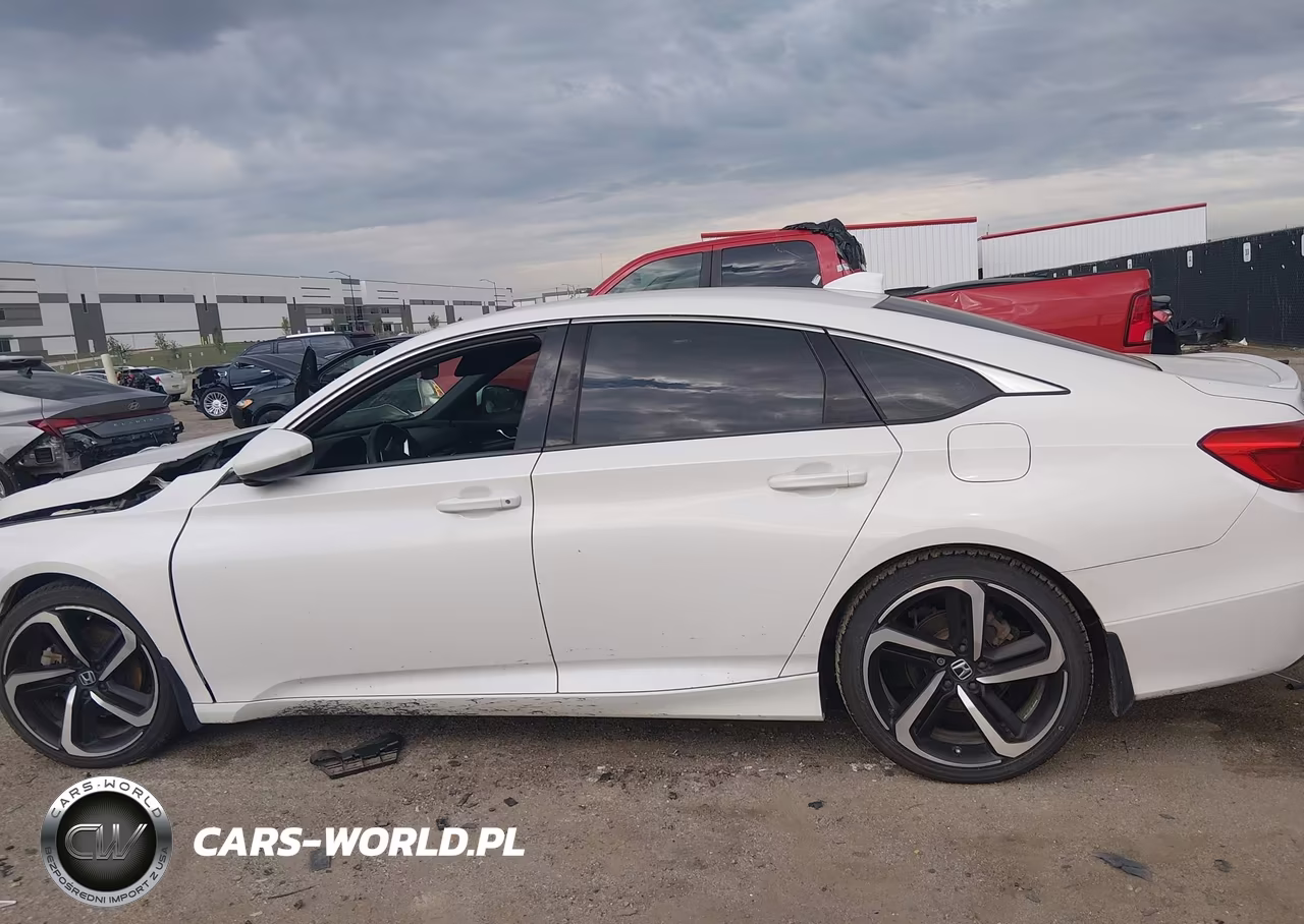 2018 Honda Accord Sport VIN:1HGCV1F38JA175373 - 14