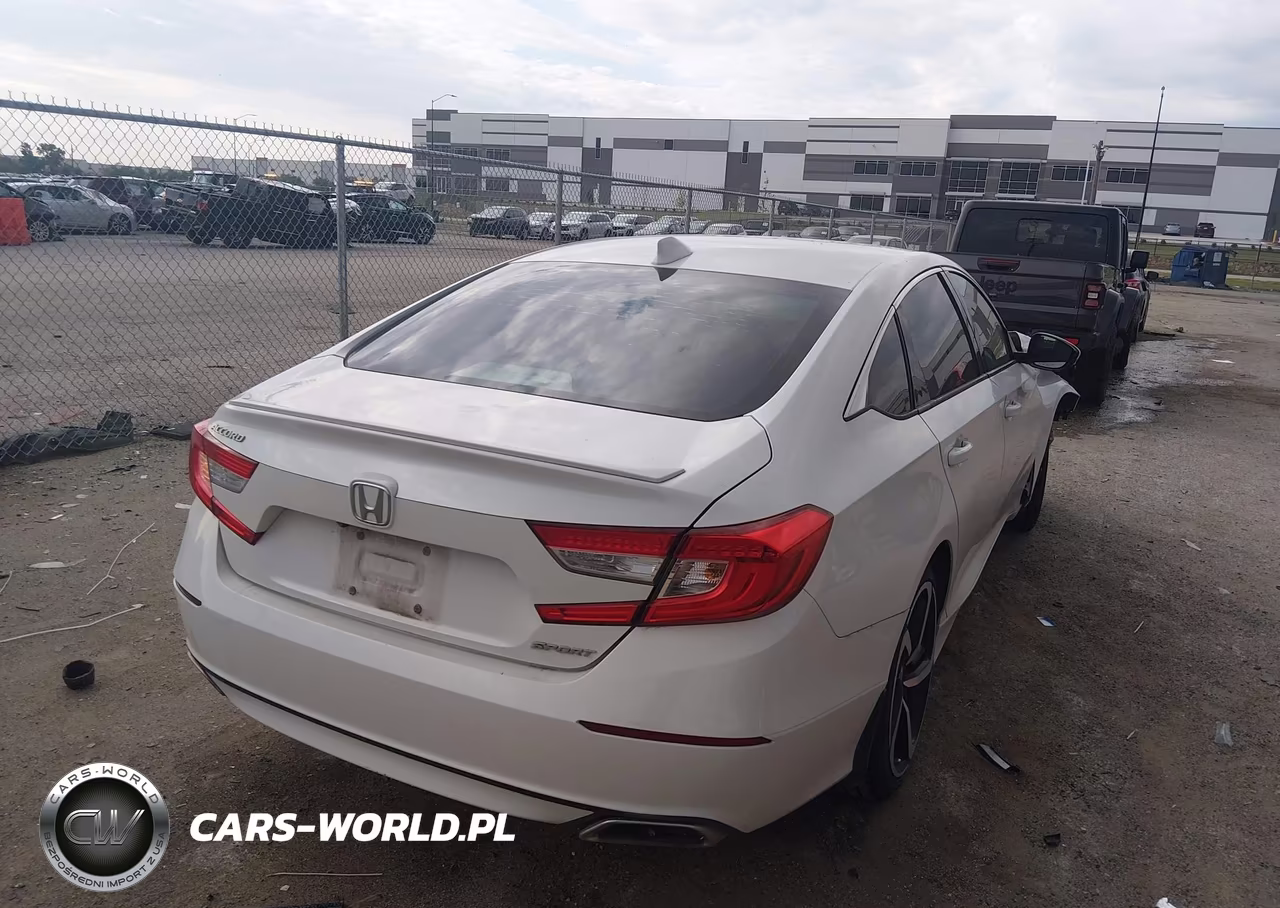 2018 Honda Accord Sport VIN:1HGCV1F38JA175373 - 4