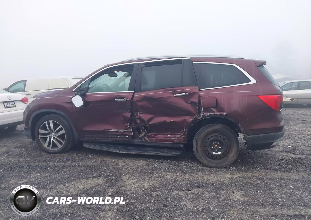 2016 Honda Pilot Touring VIN:5FNYF6H92GB005574 - 14