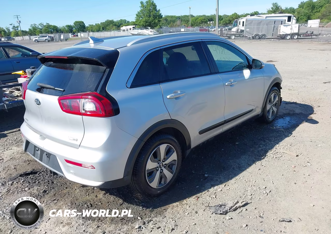 2017 Kia Niro Ex VIN:KNDCC3LC7H5074655 - 4
