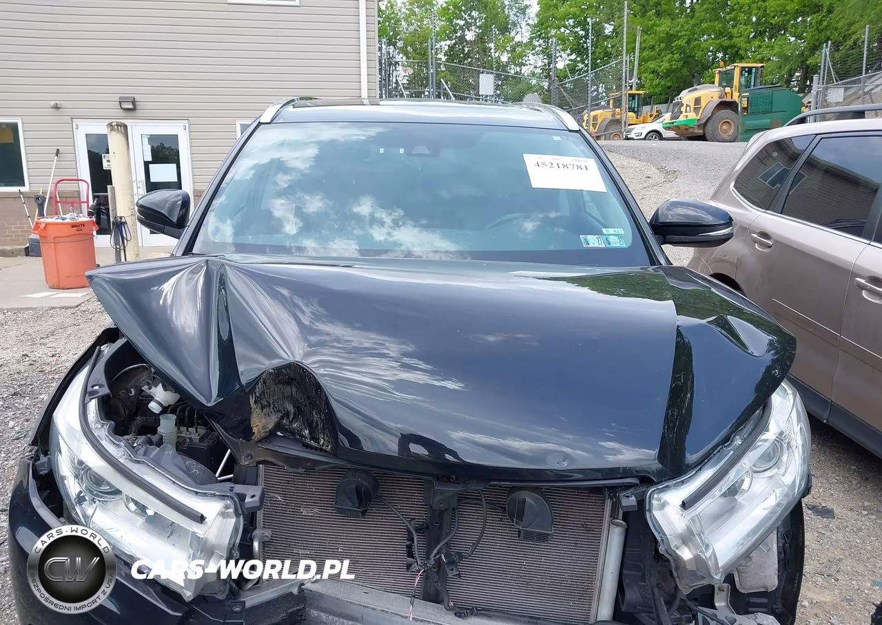 2019 Toyota Highlander Xle VIN:5TDJZRFHXKS606174 - 10