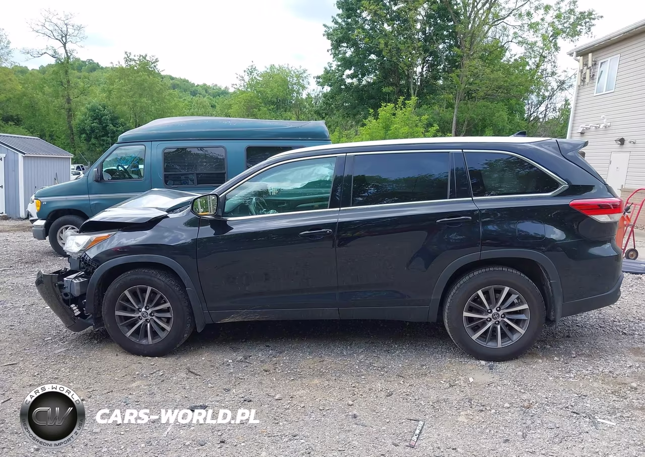 2019 Toyota Highlander Xle VIN:5TDJZRFHXKS606174 - 14