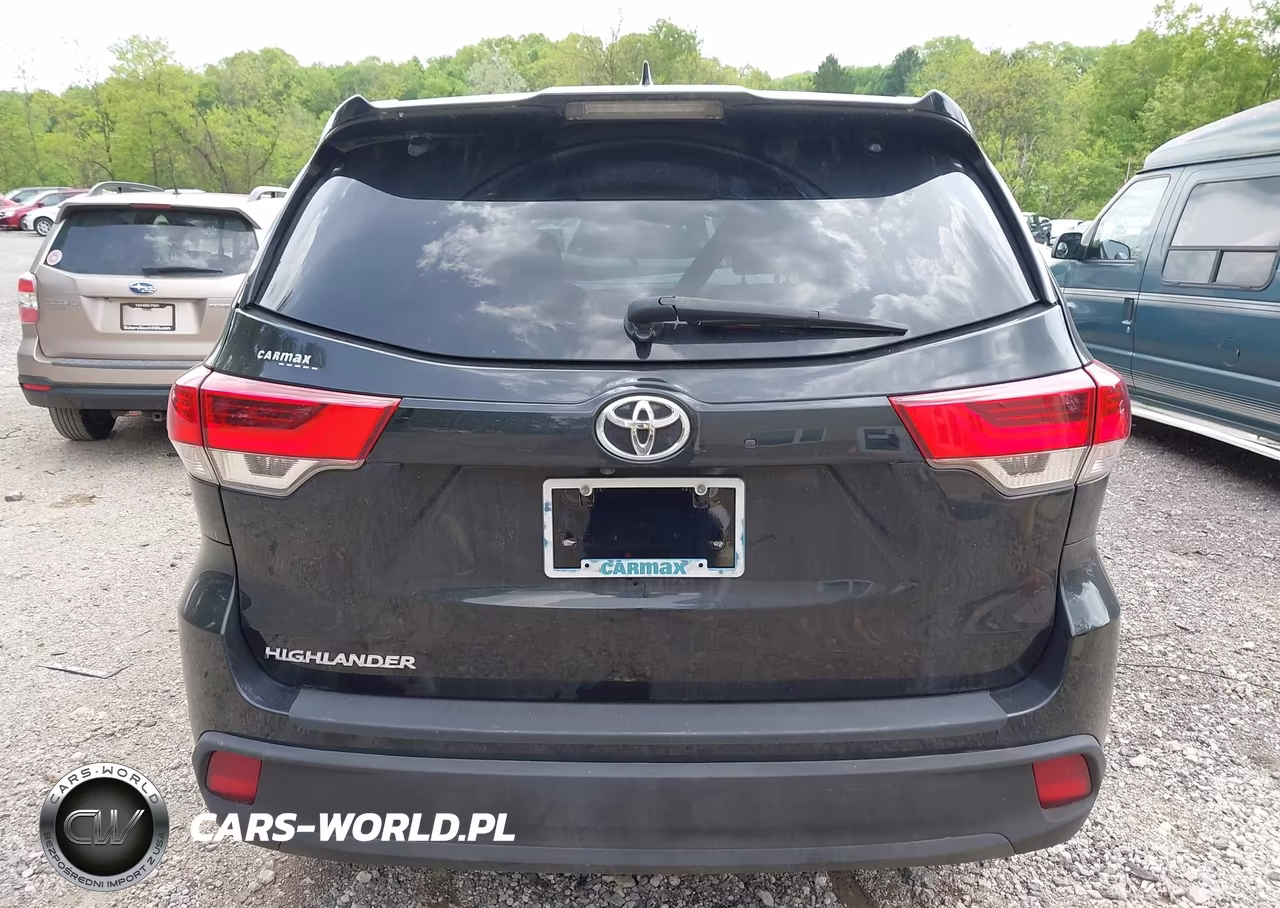 2019 Toyota Highlander Xle VIN:5TDJZRFHXKS606174 - 16