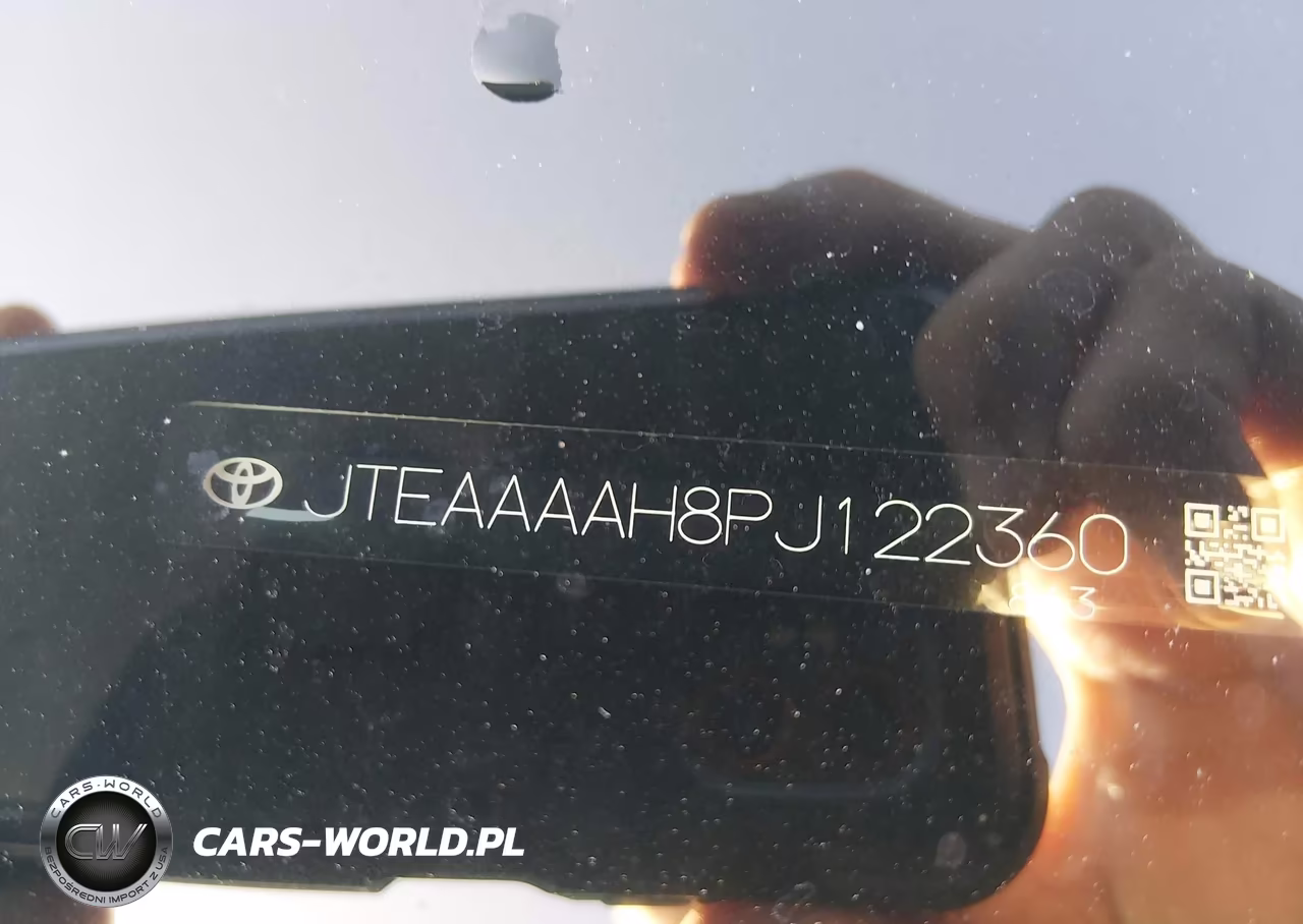 2023 Toyota Venza Nightshade Edition VIN:JTEAAAAH8PJ122360 - 9
