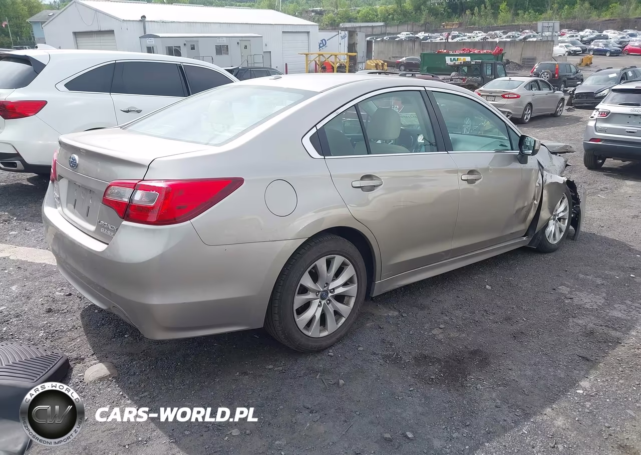 2015 Subaru Legacy 2.5I Premium VIN:4S3BNAC65F3009347 - 4