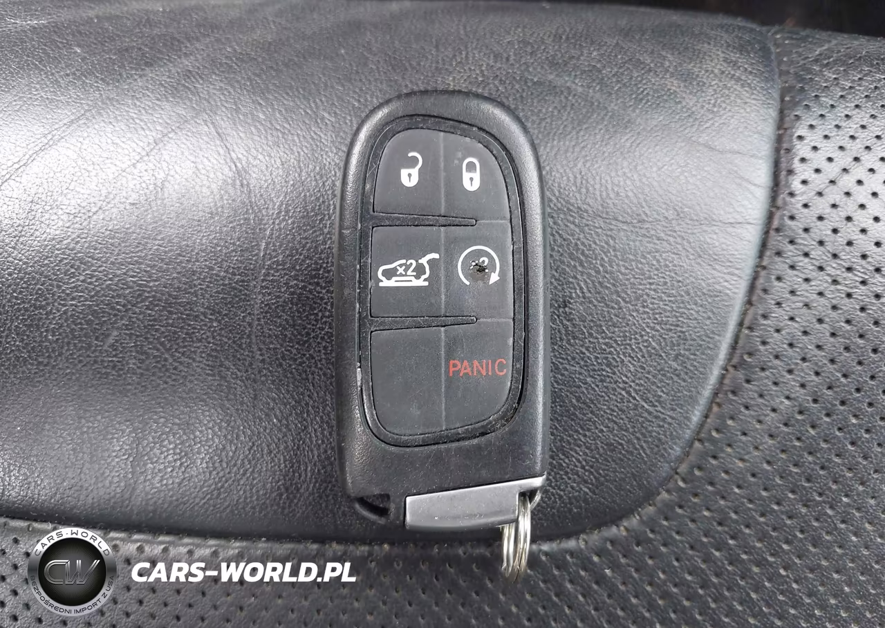 2020 Jeep Cherokee Limited 4X4 VIN:1C4PJMDX3LD559761 - 11