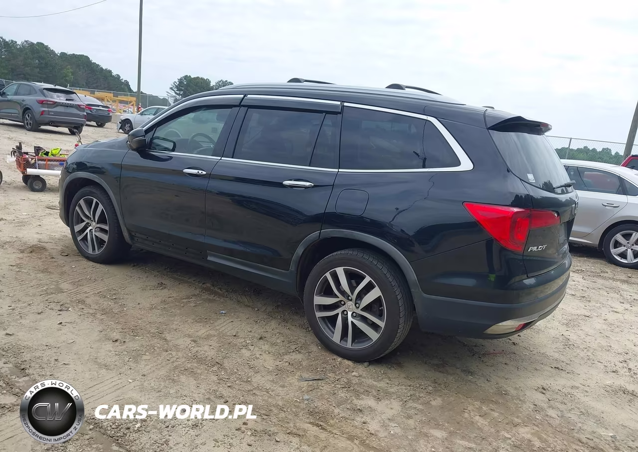 2016 Honda Pilot Touring VIN:5FNYF5H9XGB003419 - 3