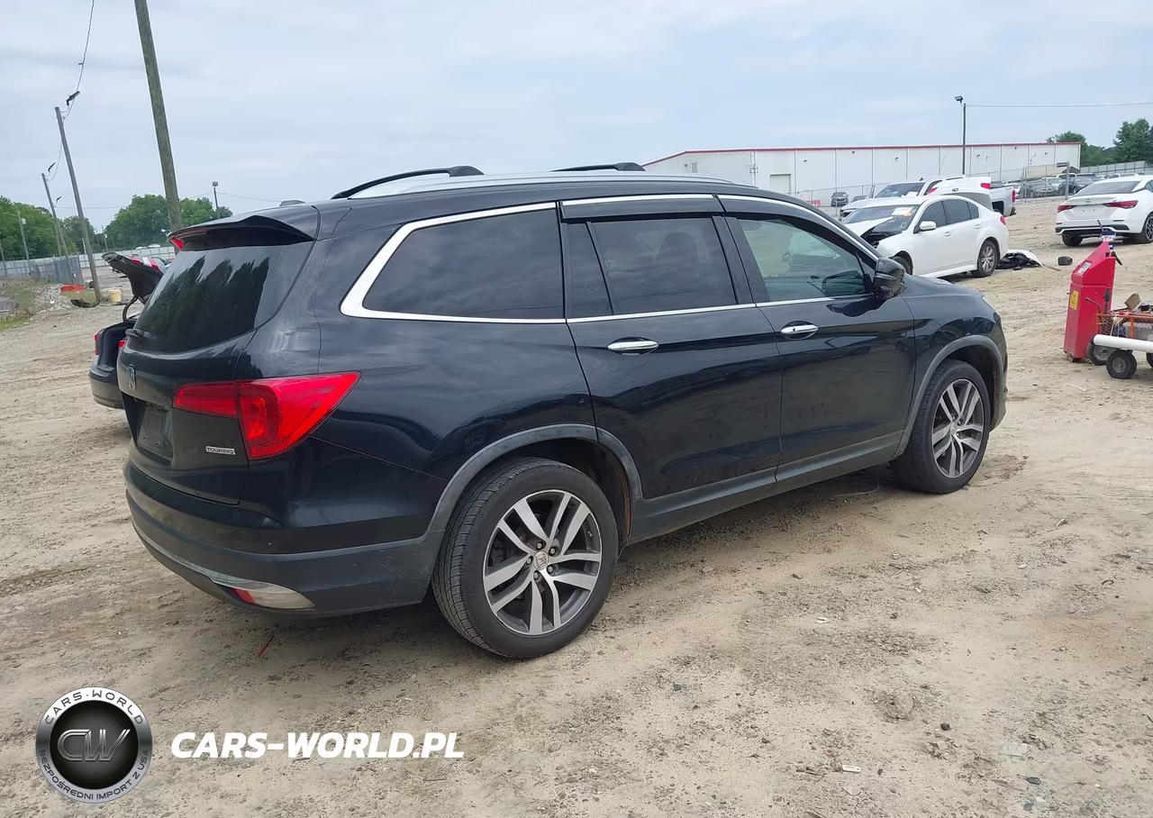 2016 Honda Pilot Touring VIN:5FNYF5H9XGB003419 - 4