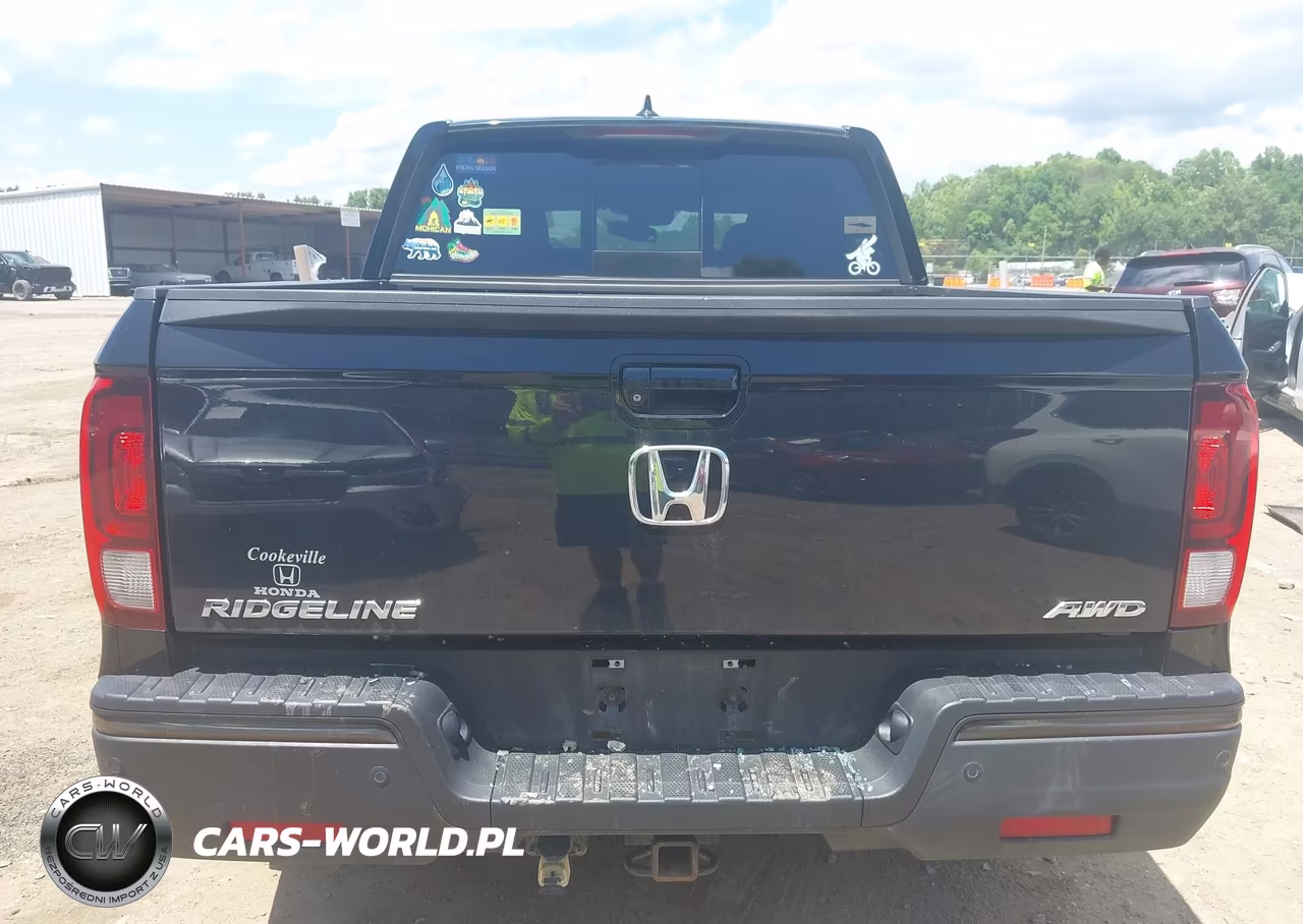 2018 Honda Ridgeline Black Edition VIN:5FPYK3F81JB016942 - 17