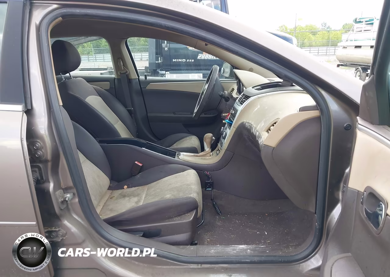 2011 Chevrolet Malibu Ls VIN:1G1ZA5EUXBF137677 - 5