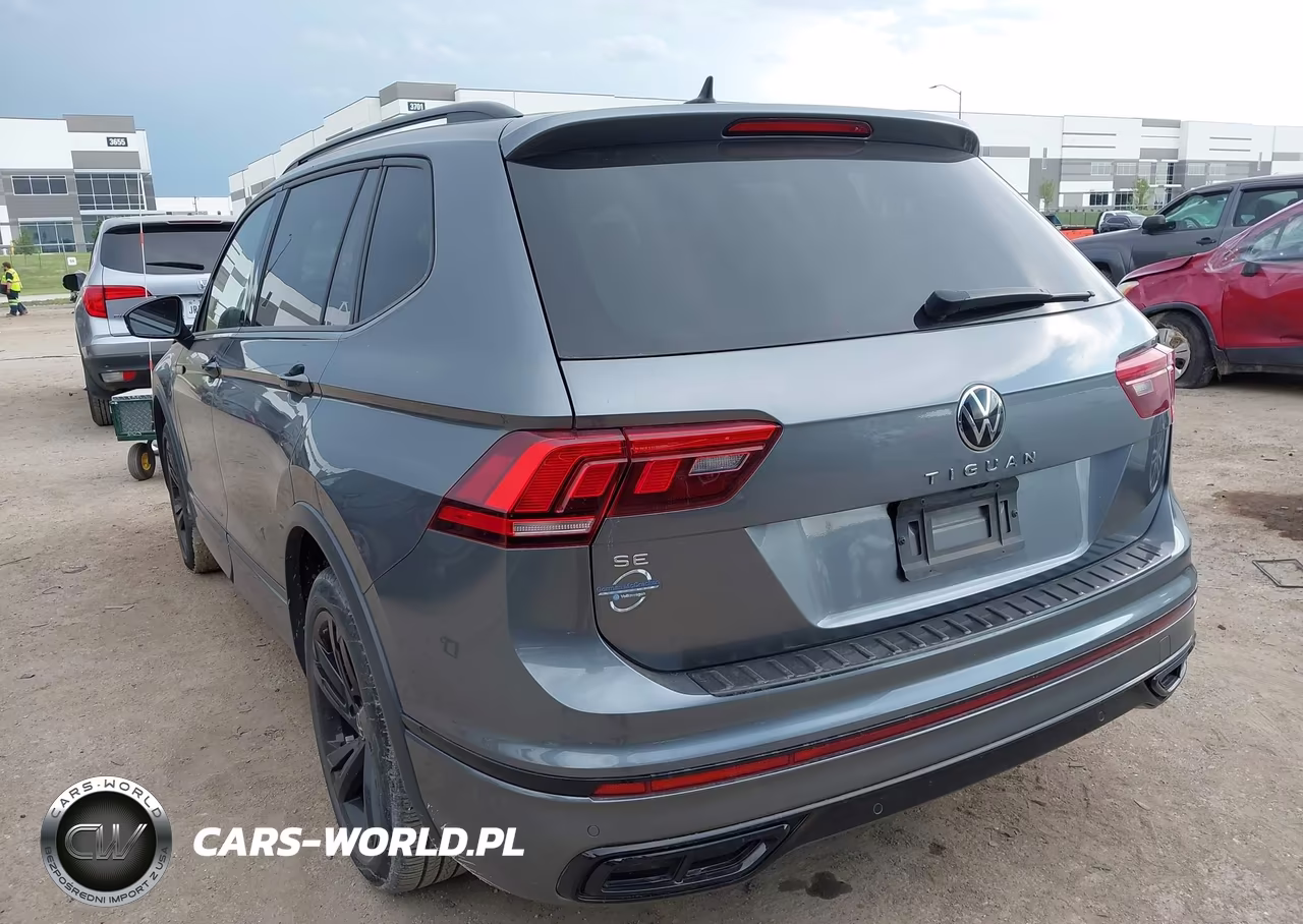 2023 Volkswagen Tiguan 2.0T Se R-Line Black VIN:3VVCB7AX0PM070201 - 3