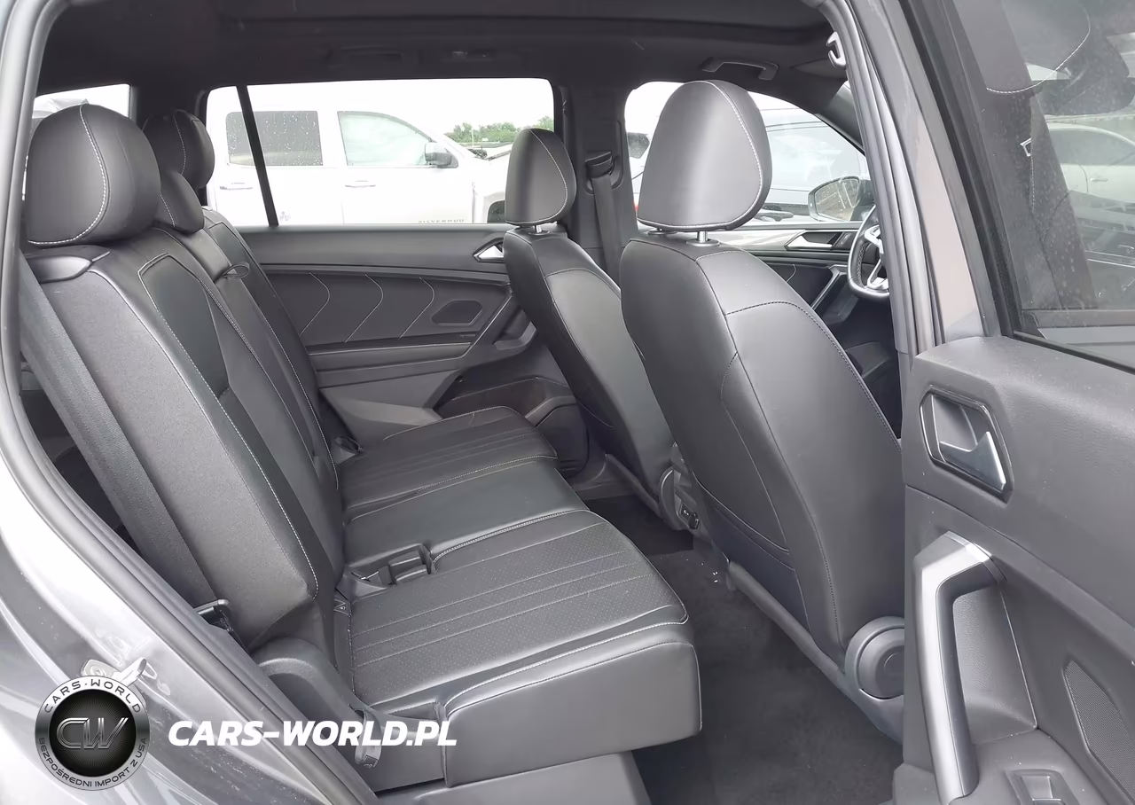 2023 Volkswagen Tiguan 2.0T Se R-Line Black VIN:3VVCB7AX0PM070201 - 8