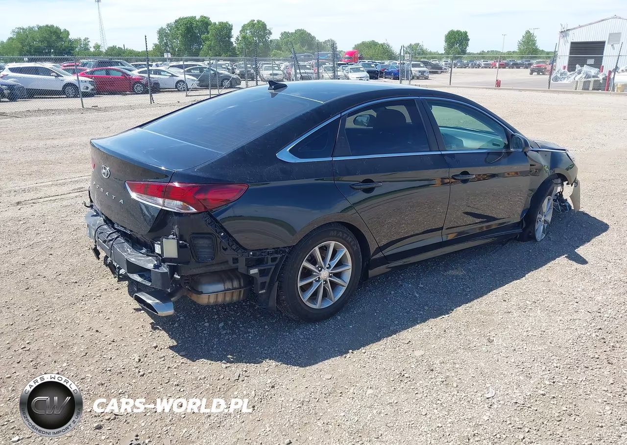 2019 Hyundai Sonata Se VIN:5NPE24AF8KH804871 - 4