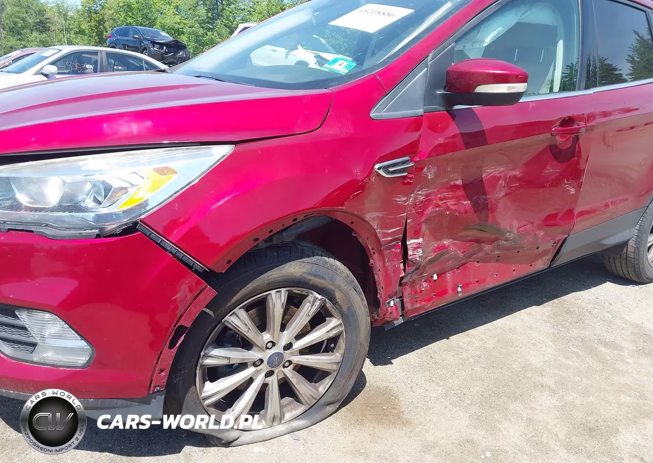 2017 Ford Escape Titanium VIN:1FMCU9J93HUE18376 - 6