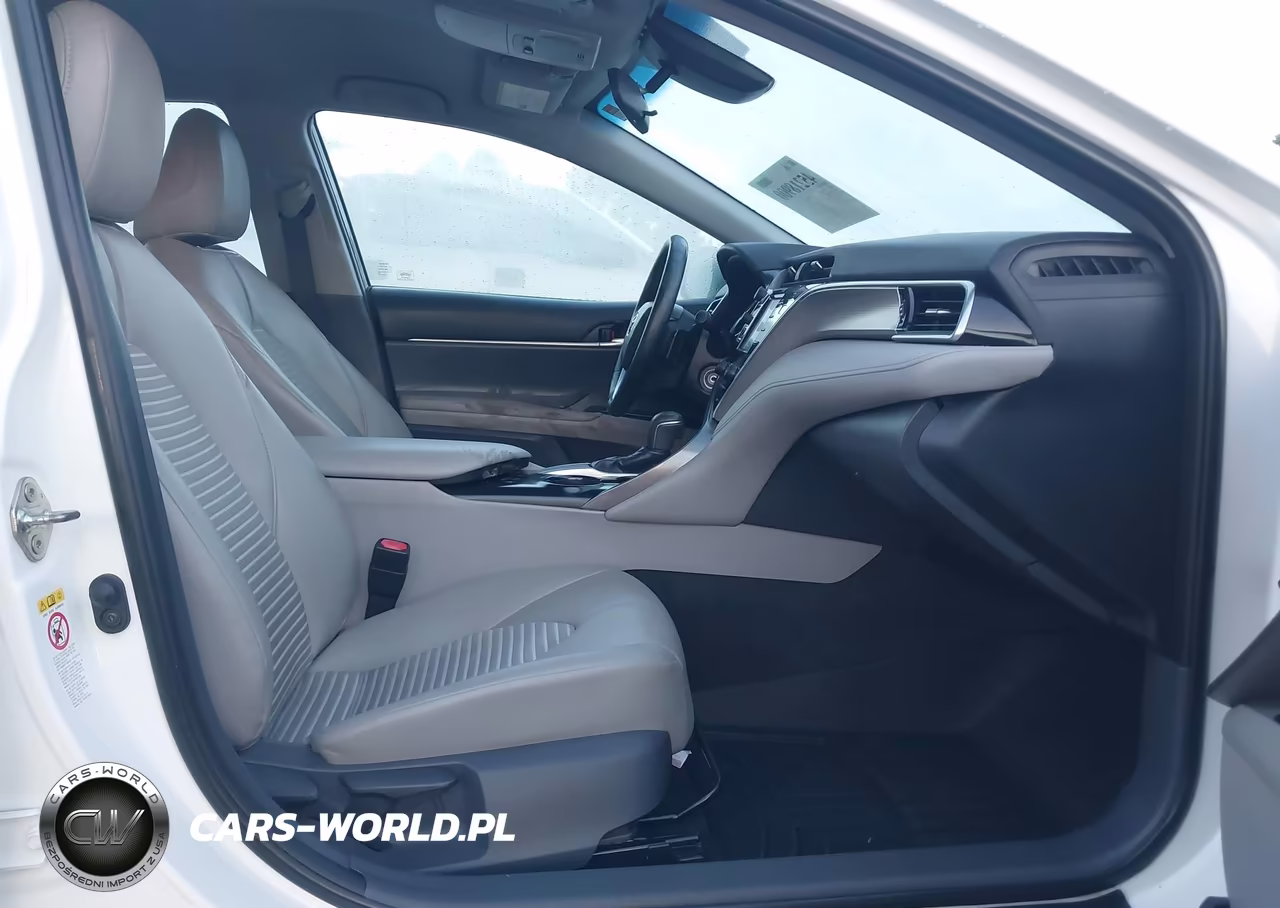 2018 Toyota Camry Se VIN:4T1B11HK9JU656625 - 5