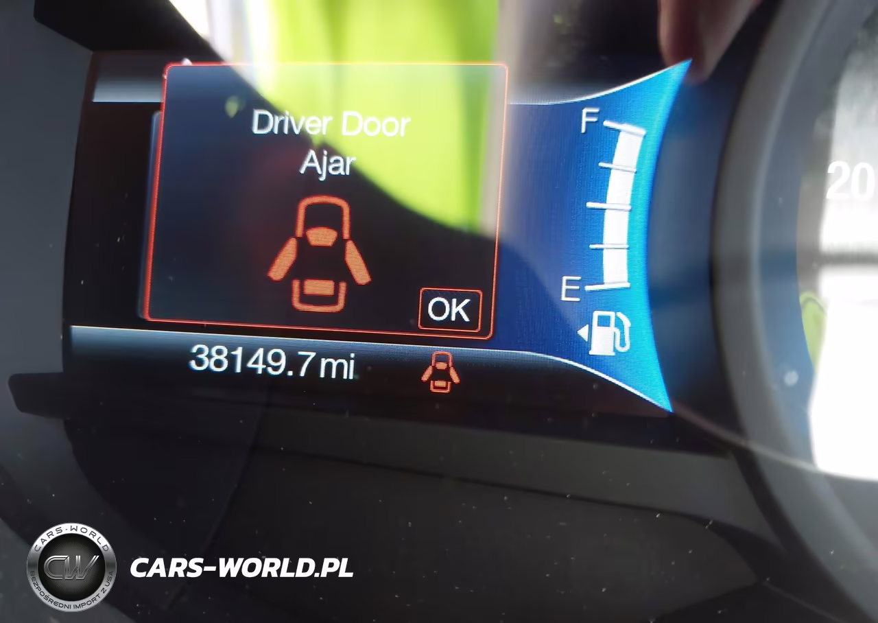 2018 Ford Fusion Hybrid S VIN:3FA6P0UUXJR261632 - 15