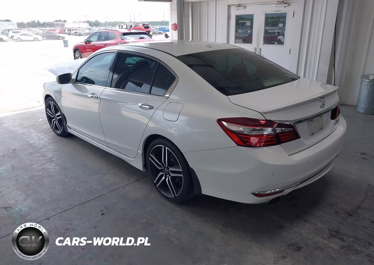 2016 Honda Accord Touring VIN:1HGCR3F99GA027391 - 3