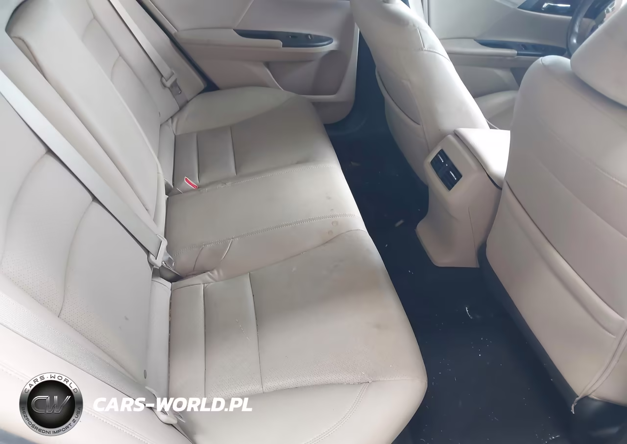 2016 Honda Accord Touring VIN:1HGCR3F99GA027391 - 8