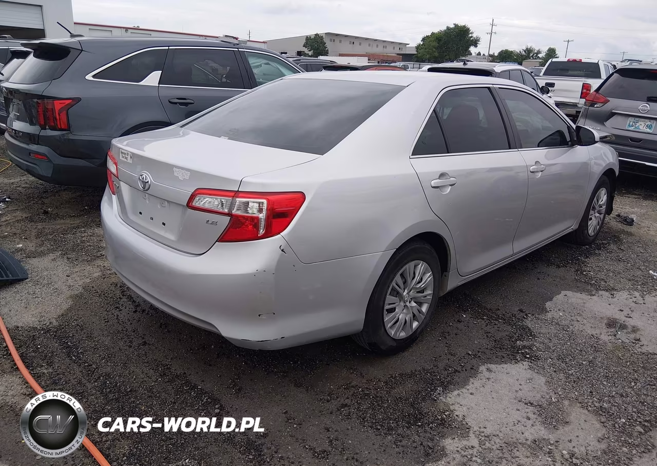 2014 Toyota Camry Le VIN:4T1BF1FK5EU404087 - 4