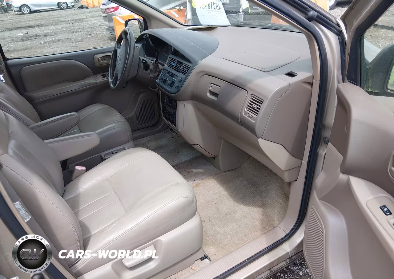 2000 Toyota Sienna Le VIN:4T3ZF13C8YU181731 - 5