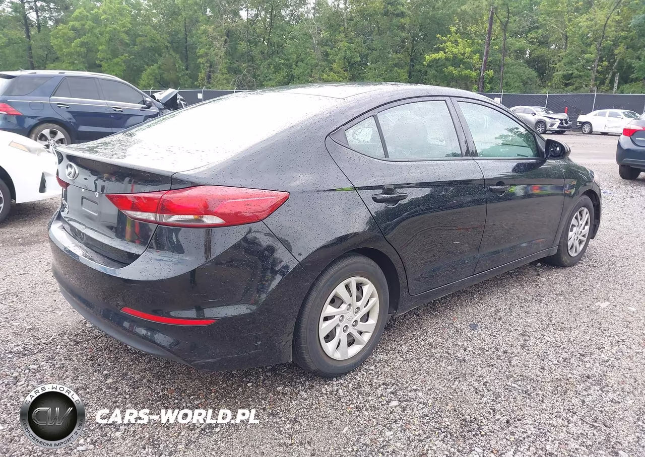 2018 Hyundai Elantra Se VIN:5NPD74LF4JH231377 - 4